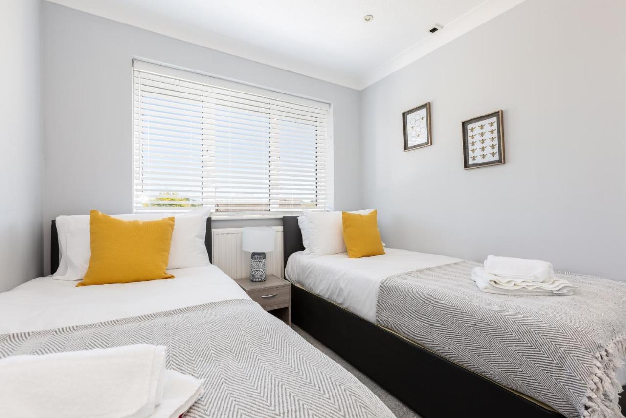 Curlew - 3 Bedrooms Wi-Fi, Parking, Contractors Thornton  Экстерьер фото